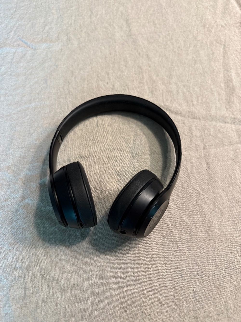 Beats Studio 4 black over the ear Bluetooth headphones